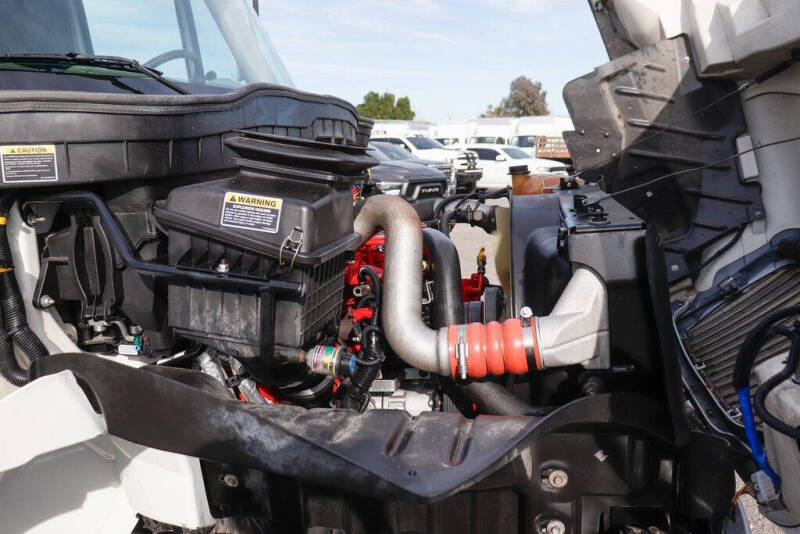 2019 International DuraStar 4300