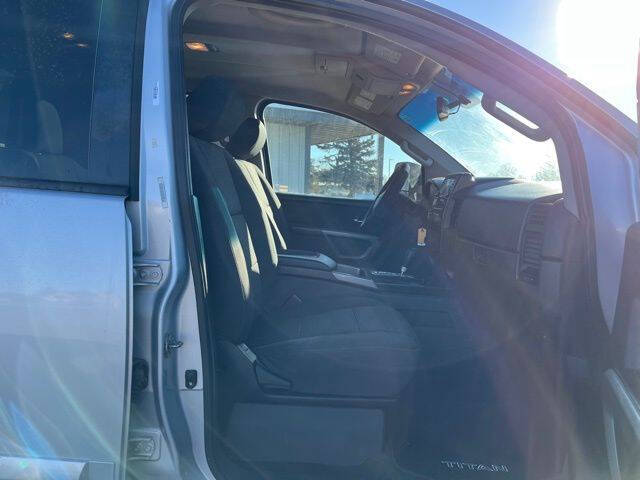 2015 Nissan Titan