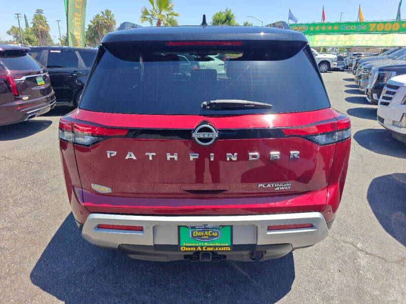 2023 Nissan Pathfinder Platinum