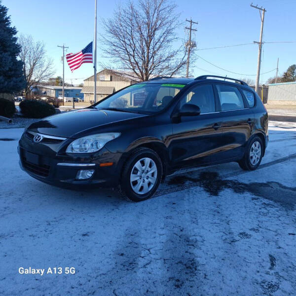 2010 Hyundai Elantra Touring for sale at Ideal Auto Sales, Inc. in Waukesha WI