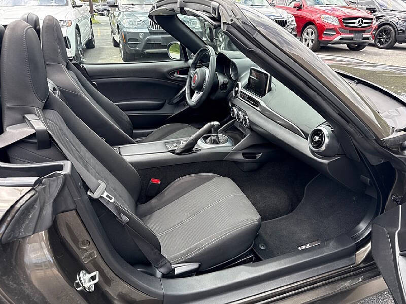 2017 FIAT 124 Spider Classica