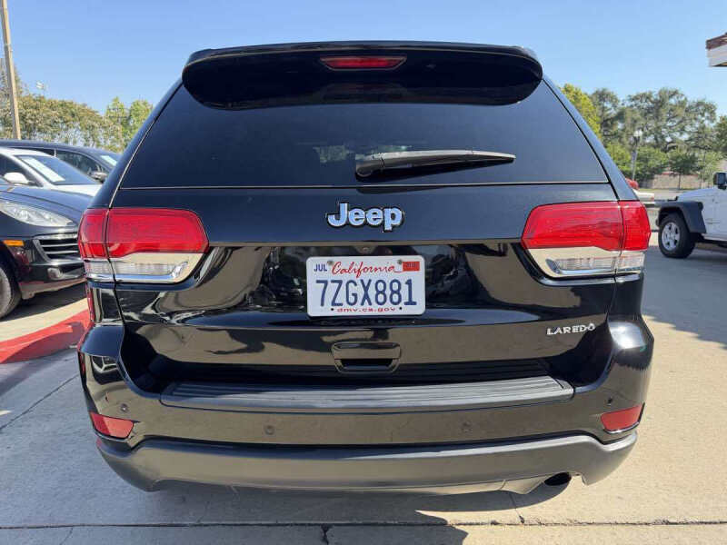 2017 Jeep Grand Cherokee Laredo