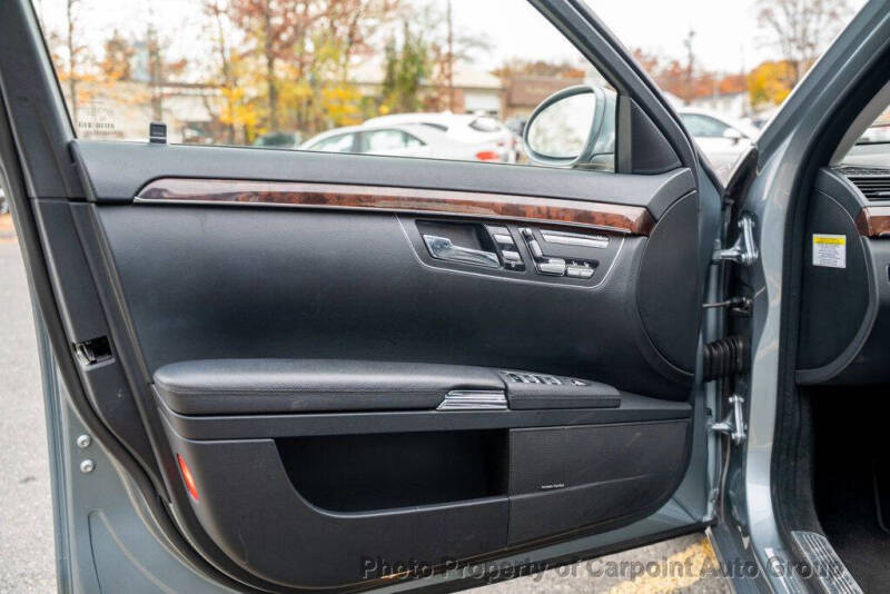 2007 Mercedes-Benz S-Class S 550