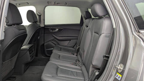 2022 Audi Q7 quattro Premium Plus 55 TFSI