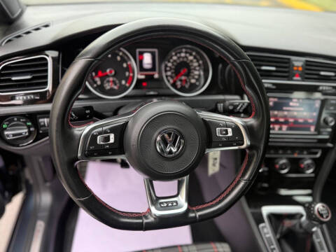 2018 Volkswagen Golf GTI S