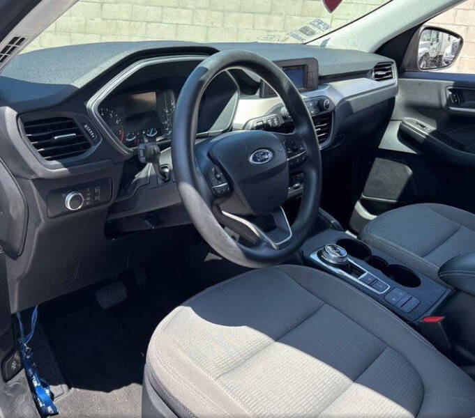 2022 Ford Escape S