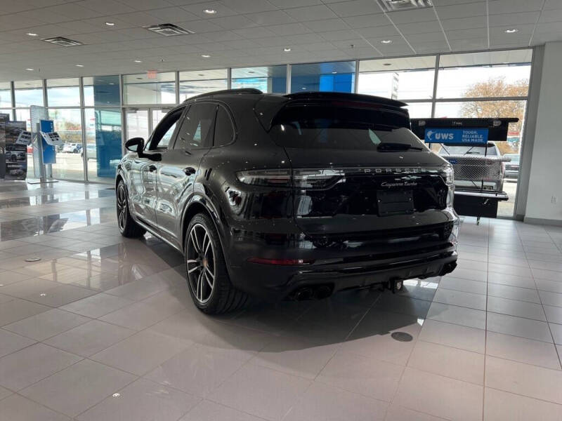2021 Porsche Cayenne Turbo