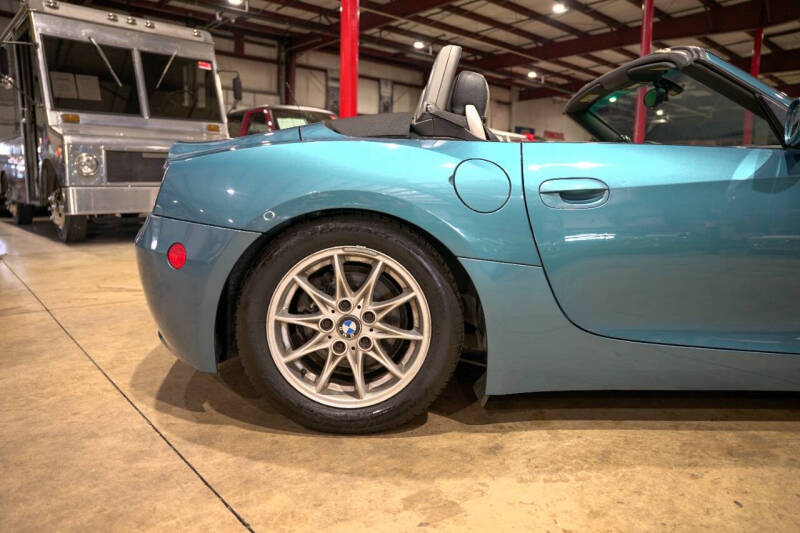 2005 BMW Z4 2.5i