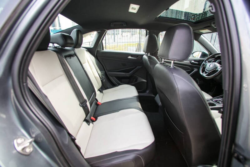 2020 Volkswagen Jetta R-Line