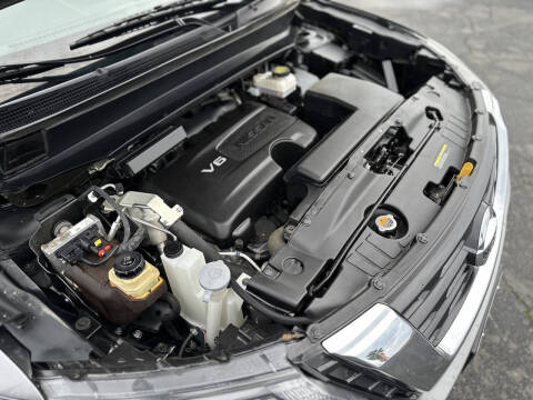 2020 Nissan Pathfinder SV