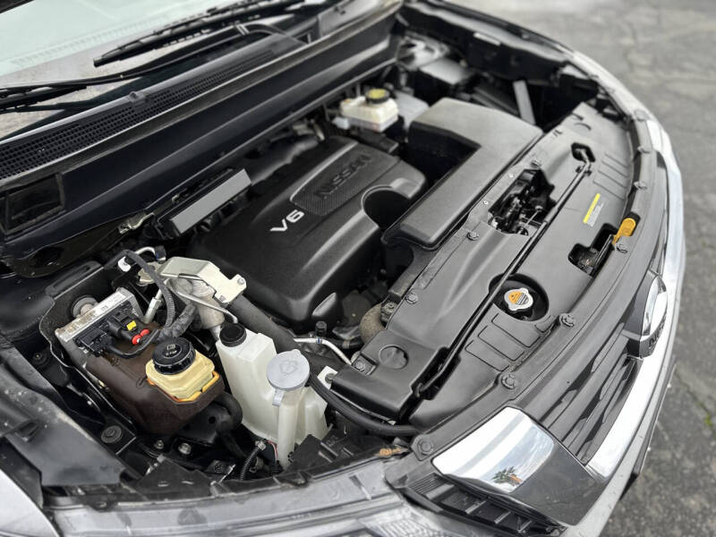 2020 Nissan Pathfinder SV