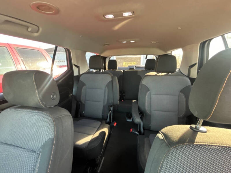 2018 Chevrolet Traverse LT Cloth