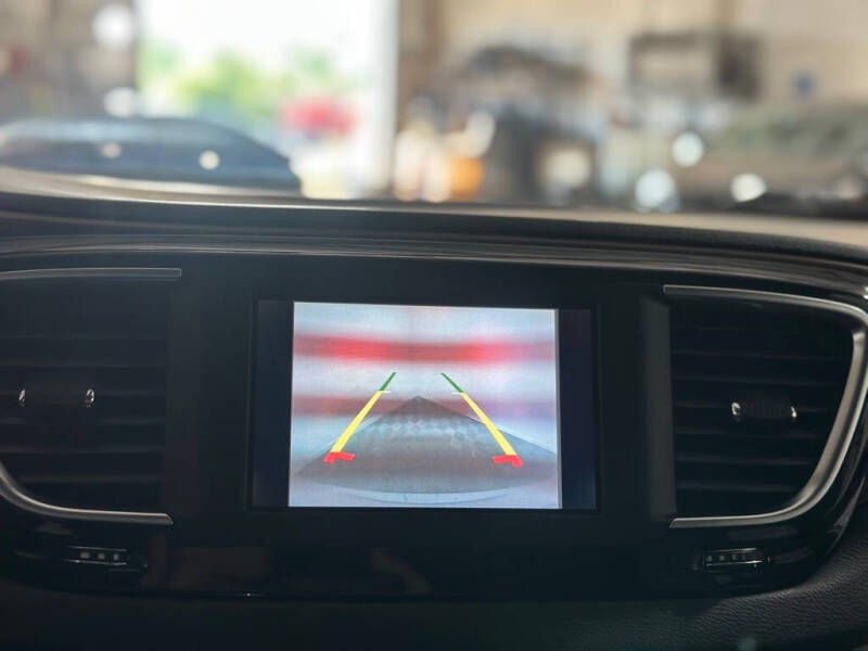 2018 Chrysler Pacifica Touring L