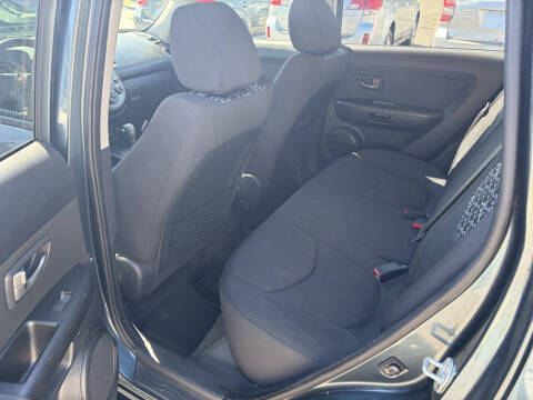 2011 Kia Soul +