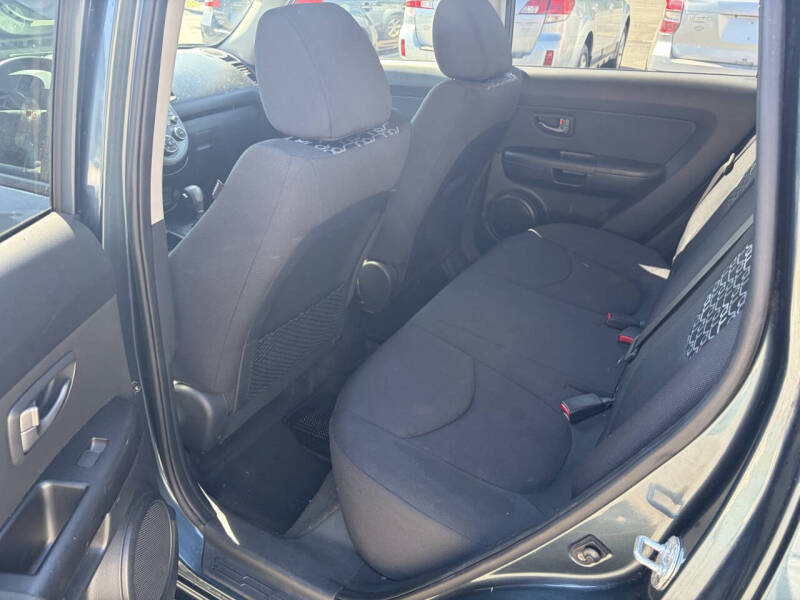 2011 Kia Soul +
