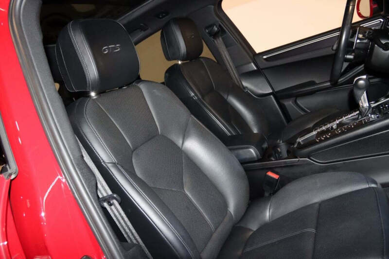 2021 Porsche Macan GTS