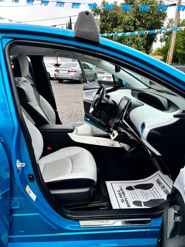 2017 Toyota Prius Prime Advanced