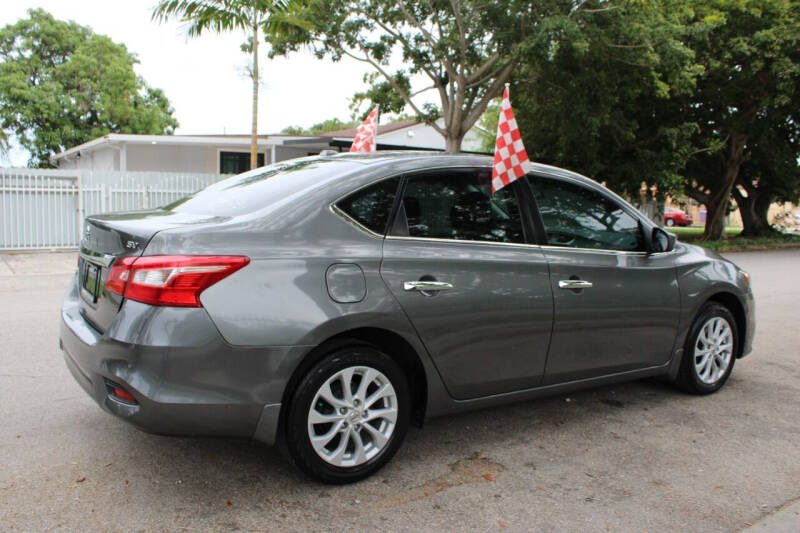 2019 Nissan Sentra SV photo 10