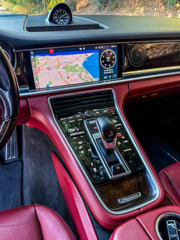 2018 Porsche Panamera 4 E-Hybrid