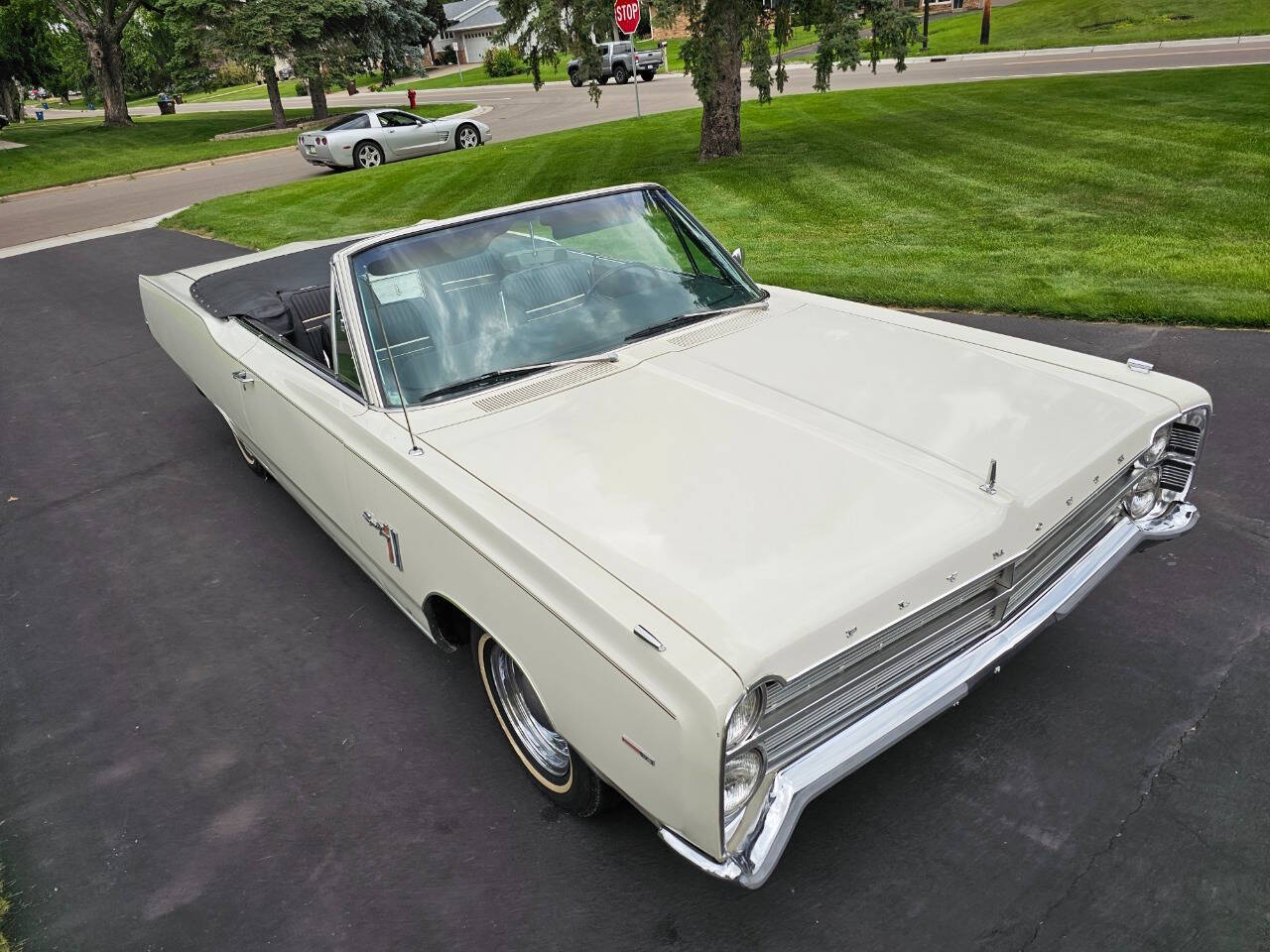 1967 Plymouth Sport Fury 12