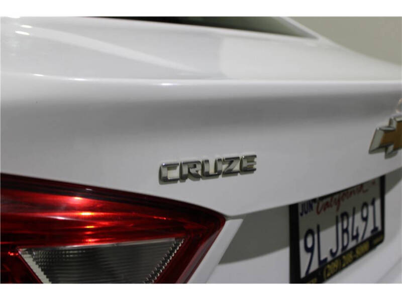 2019 Chevrolet Cruze LS