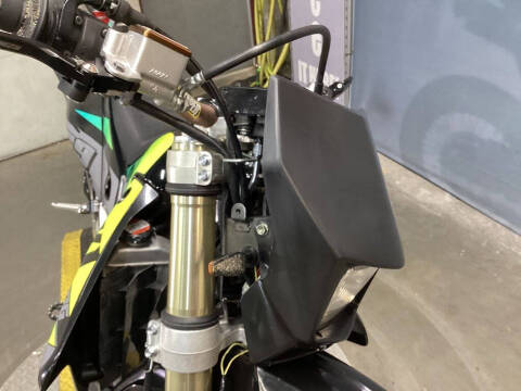 2022 Suzuki DR-Z400SM