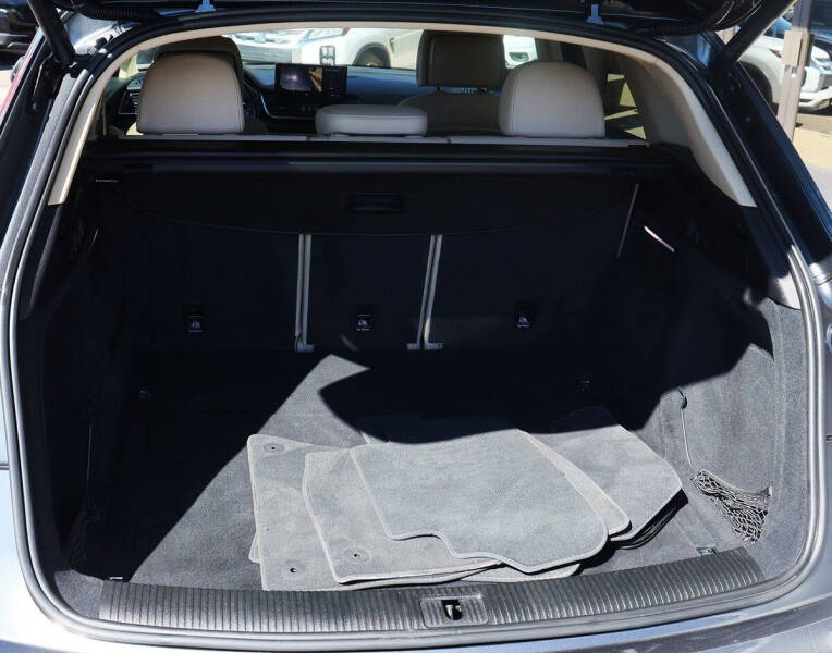 2022 Audi Q5 quattro S line Premium 45 TFSI