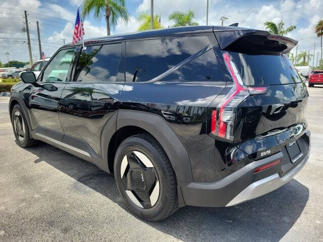 2026 Kia EV9 Light Long Range