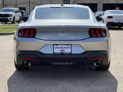 2025 Ford Mustang EcoBoost