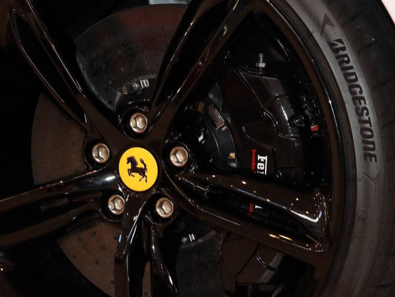 2025 Ferrari 296 GTS