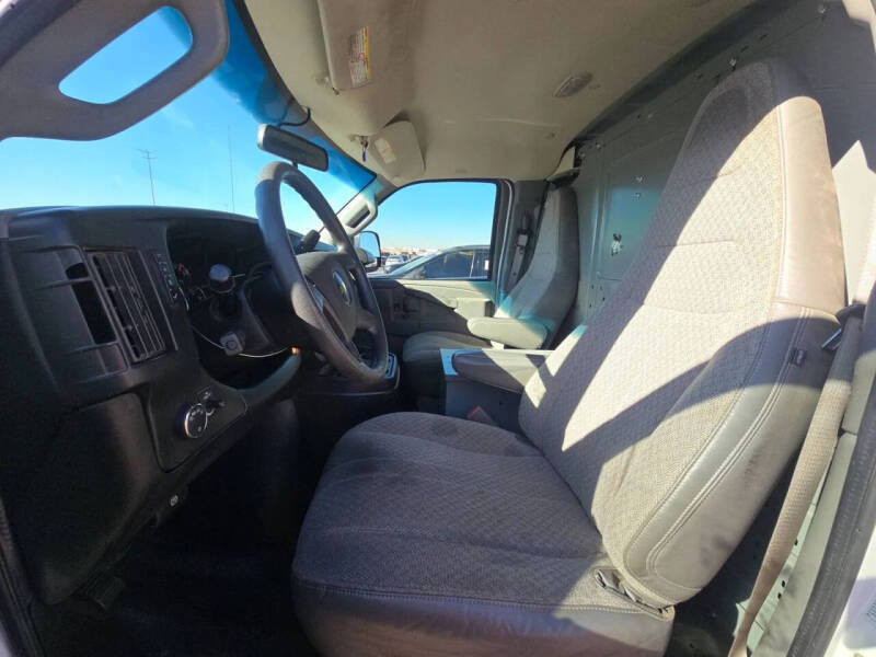 2017 Chevrolet Express 2500