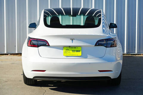 2021 Tesla Model 3 Standard Range Plus