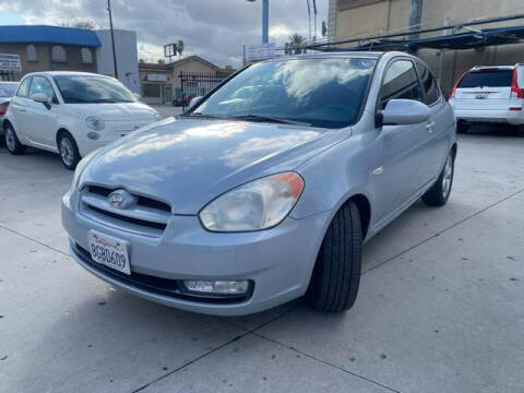 2009 Hyundai Accent for sale at Hunter's Auto Inc in North Hollywood CA