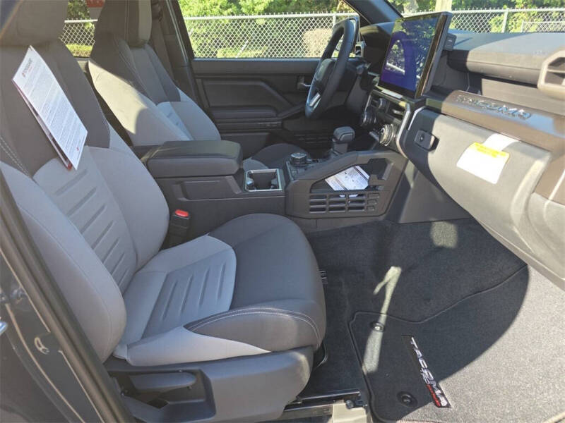 2025 Toyota Tacoma TRD Off-Road HV