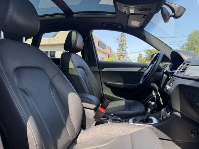 2018 Audi Q3 2.0T quattro Premium Plus