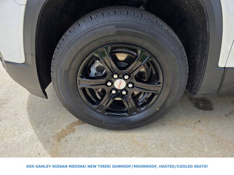 2023 GMC Acadia AT4