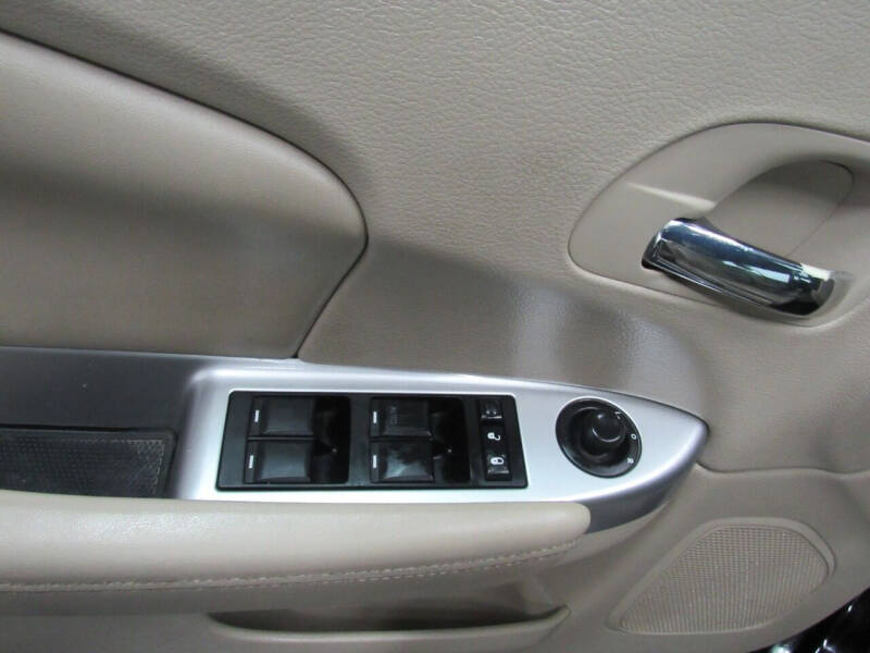 2011 Chrysler 200 Limited