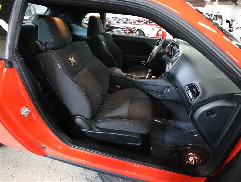 2018 Dodge Challenger 392 HEMI Scat Pack Shaker