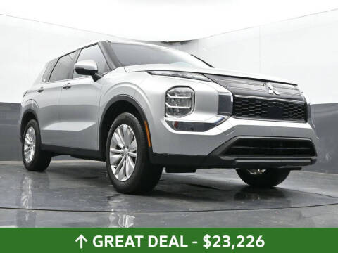 2025 Mitsubishi Outlander ES