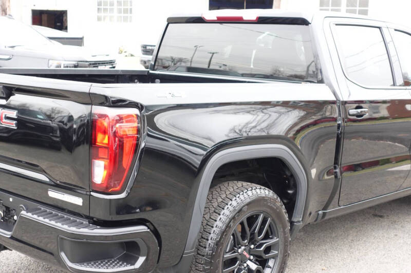 2024 GMC Sierra 1500 Elevation Standard