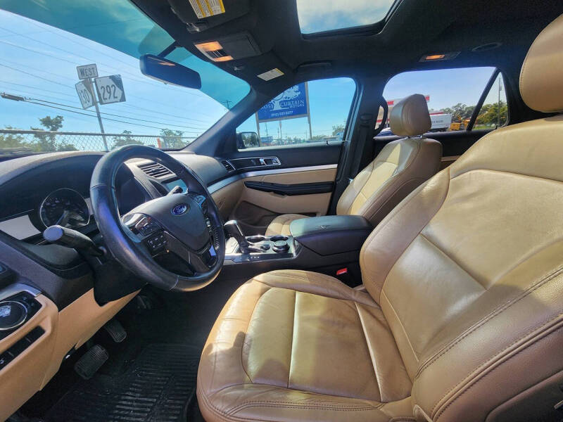 2017 Ford Explorer XLT