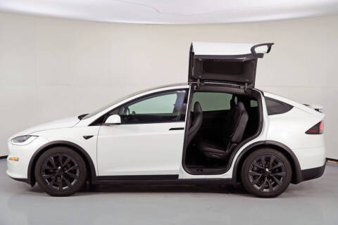 2023 Tesla Model X Standard Range