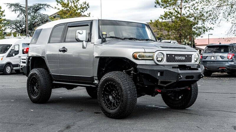 2010 Toyota FJ Cruiser Base
