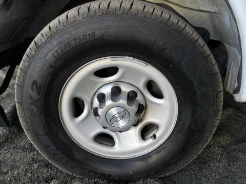 2017 Chevrolet Express LS 2500