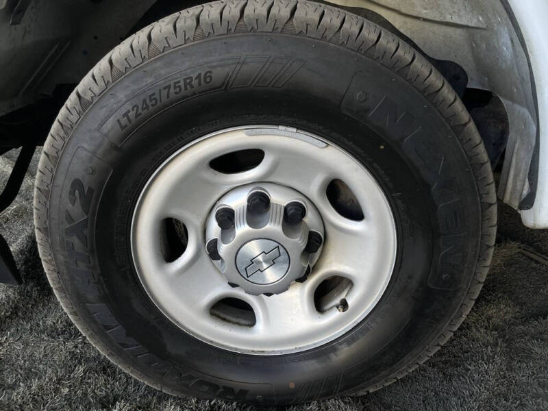 2017 Chevrolet Express LS 2500