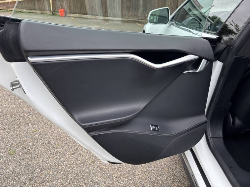 2016 Tesla Model S 70