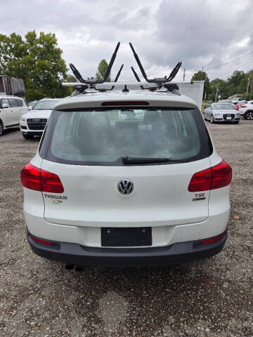 2017 Volkswagen Tiguan 2.0T Limited S 4Motion