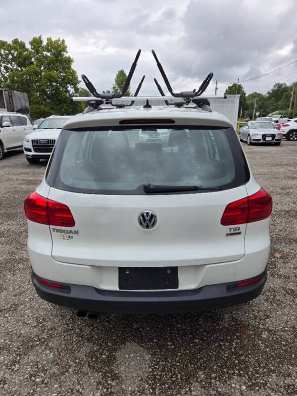 2017 Volkswagen Tiguan 2.0T Limited S 4Motion