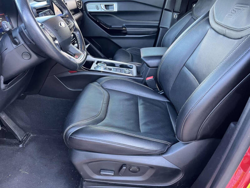 2022 Ford Explorer ST