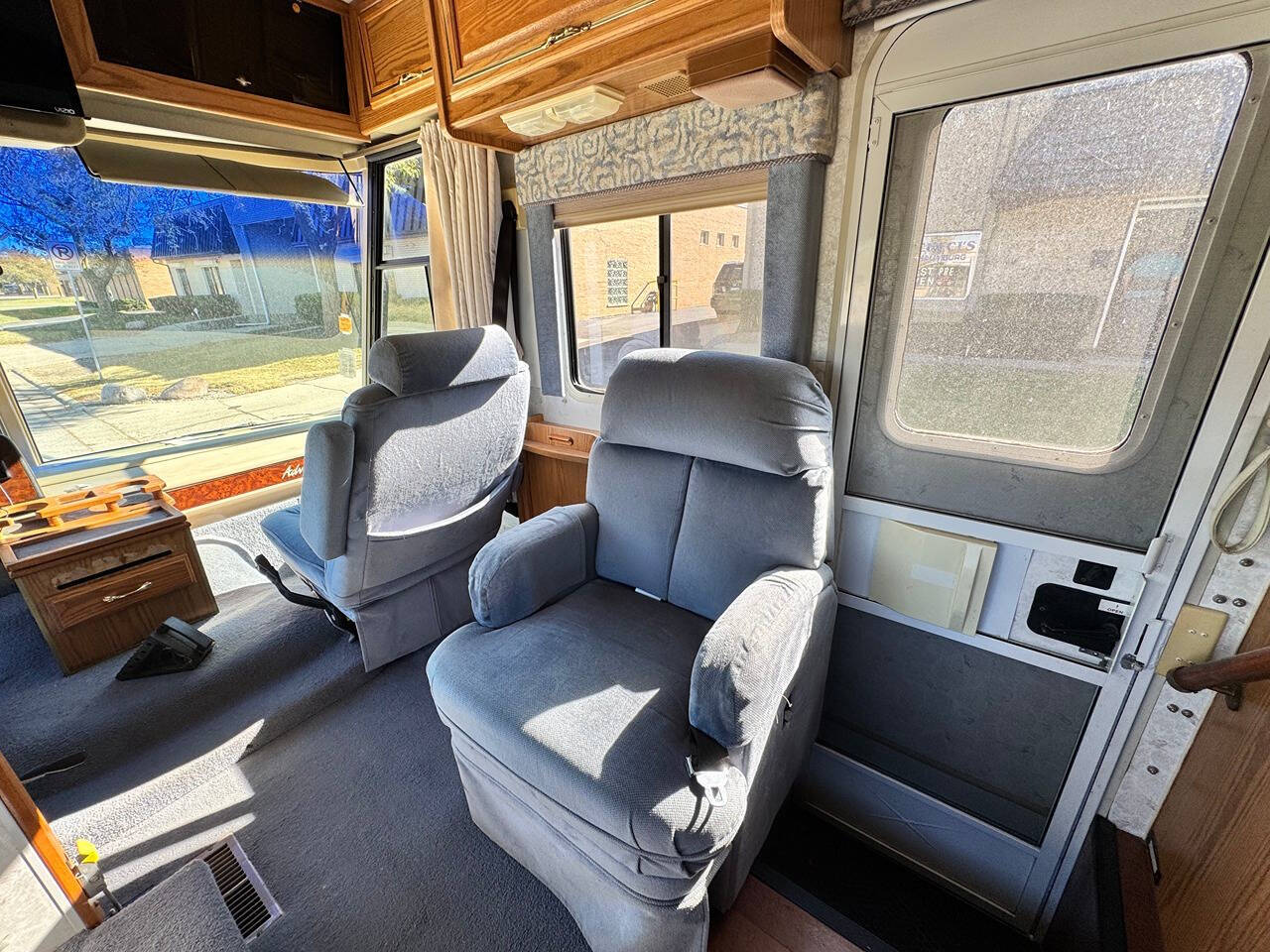 1996 Winnebago Adventurer for sale at Saccucci's Of Schaumburg in Schaumburg, IL